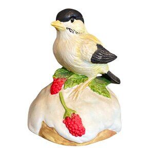 VTG Music Box Bird Figurine Frosted Berry Base Fur Elise Ceramic Tiawan R.O.C